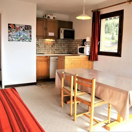En Oisans - 3 Pieces - 6 Couchages Au Pied Des Pistes - Fr-1-297-77 Auris